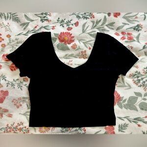 Lulu crop t